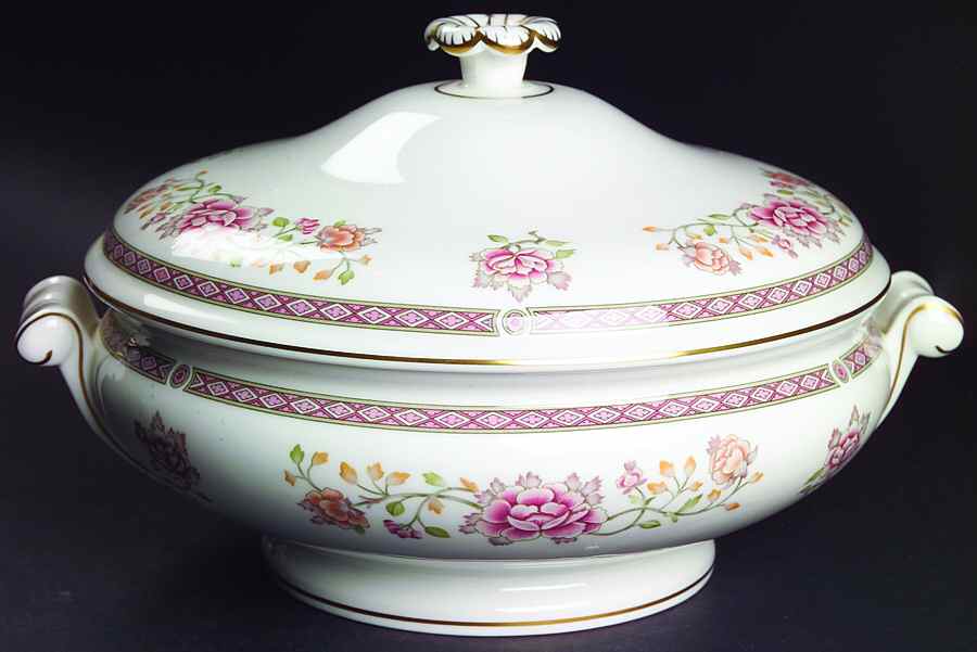 Melford Round Covered Vegetable by Wedgwood-1