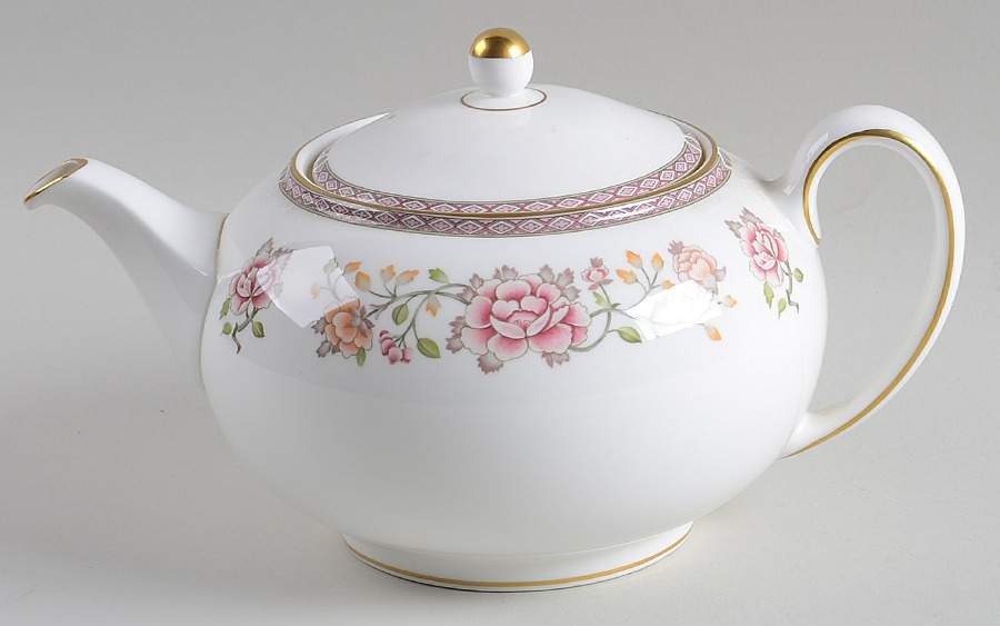 Melford Teapot & Lid by Wedgwood-1