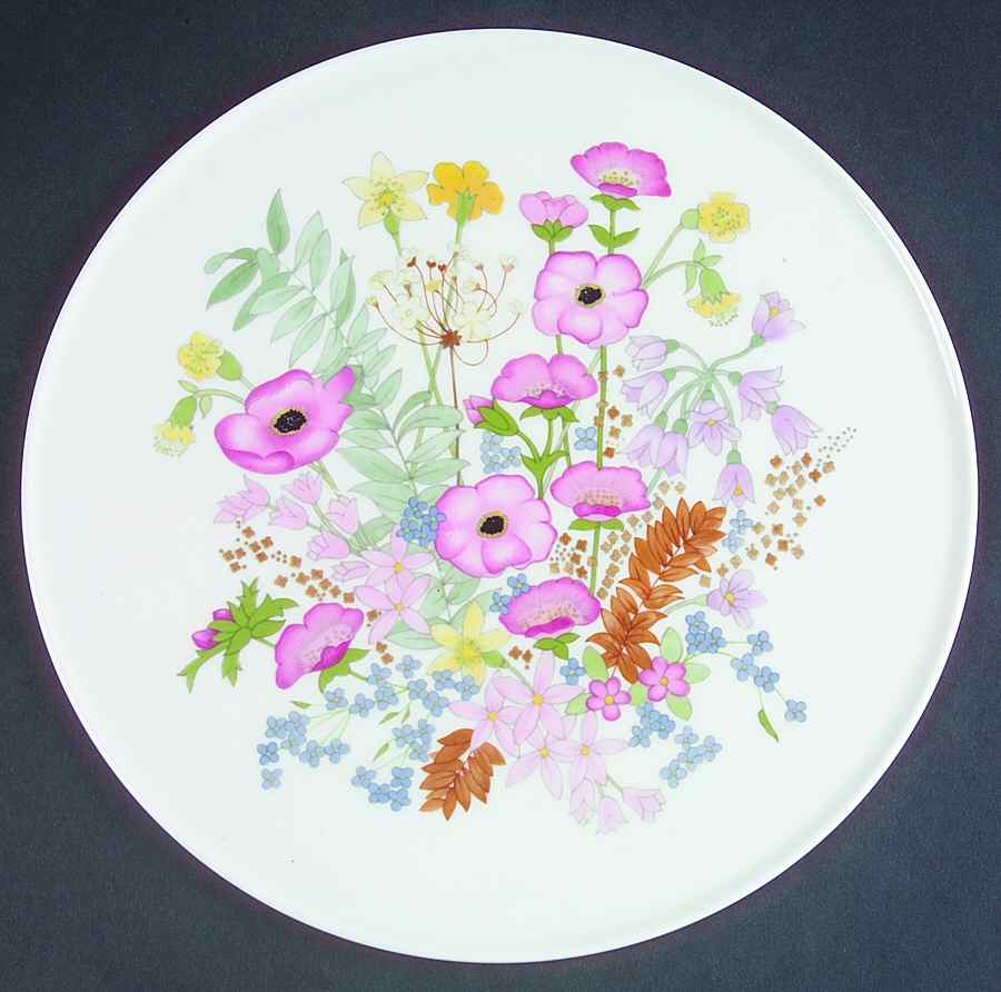 Meadow Sweet (Bone) Cake Plate by Wedgwood-1