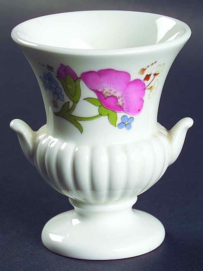 Meadow Sweet (Bone) Mini Bud Vase by Wedgwood-1