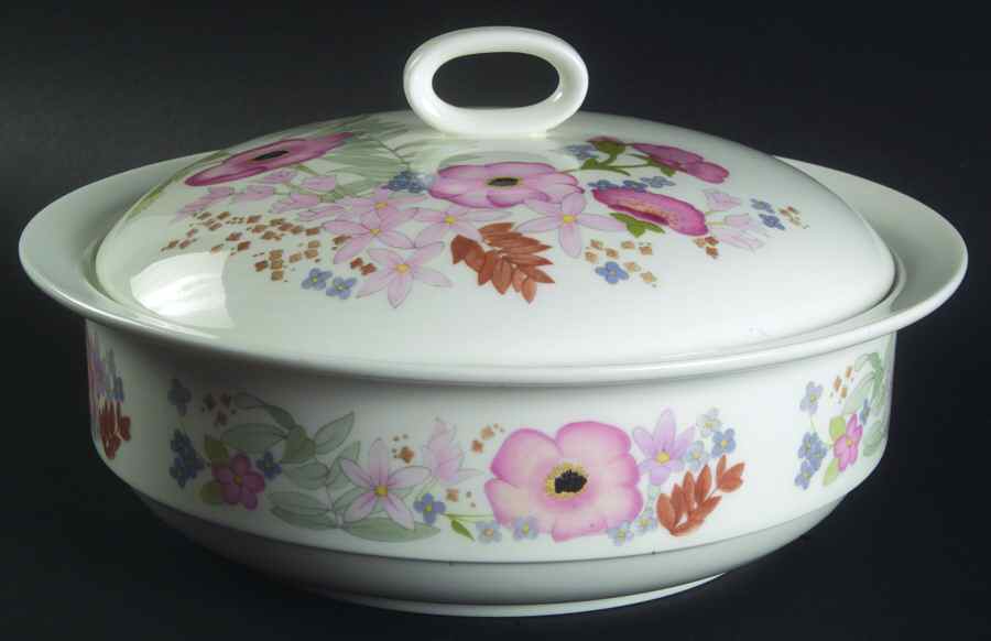 Meadow Sweet (Bone) Round Covered Vegetable by Wedgwood-1