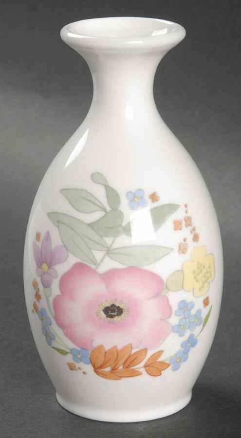 Meadow Sweet (Bone) 3" Bud Vase by Wedgwood-1