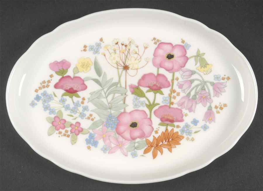 Meadow Sweet (Bone) Utility Tray by Wedgwood-1
