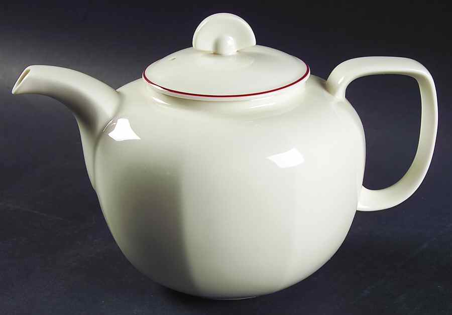Milford (Octagonal, Earthenware) Teapot & Lid by Wedgwood-1