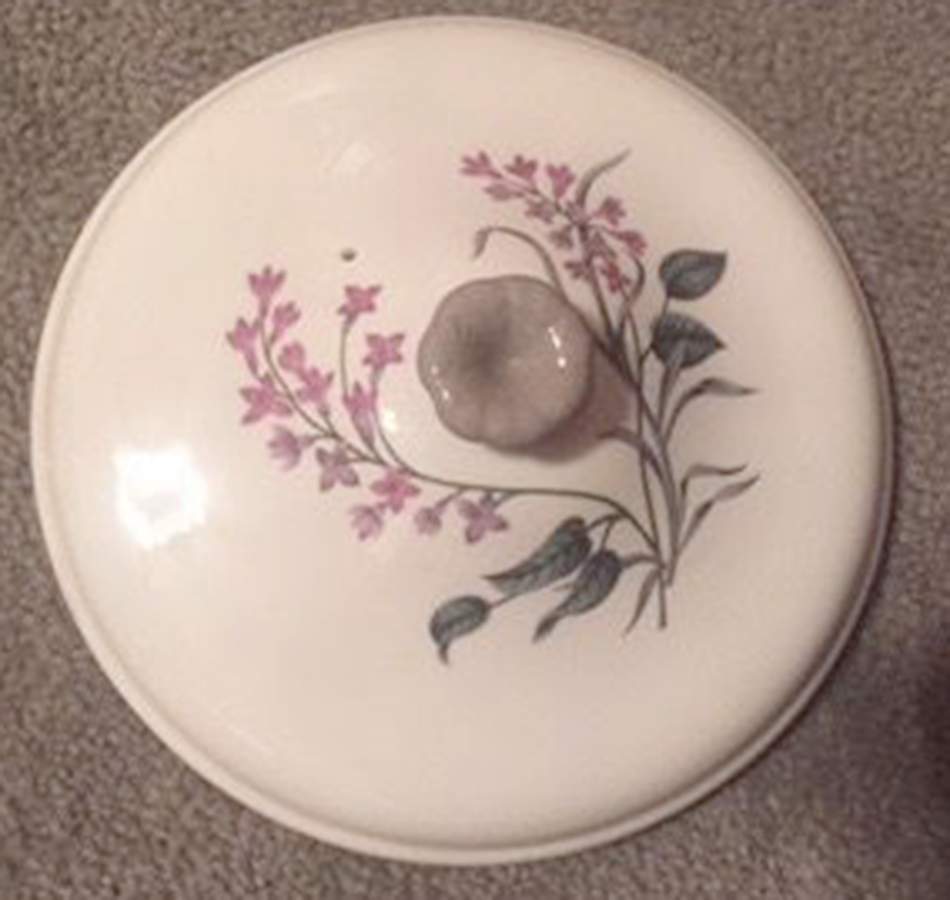 Milford (Bone China) Lid for Round Vegetable by Wedgwood-1