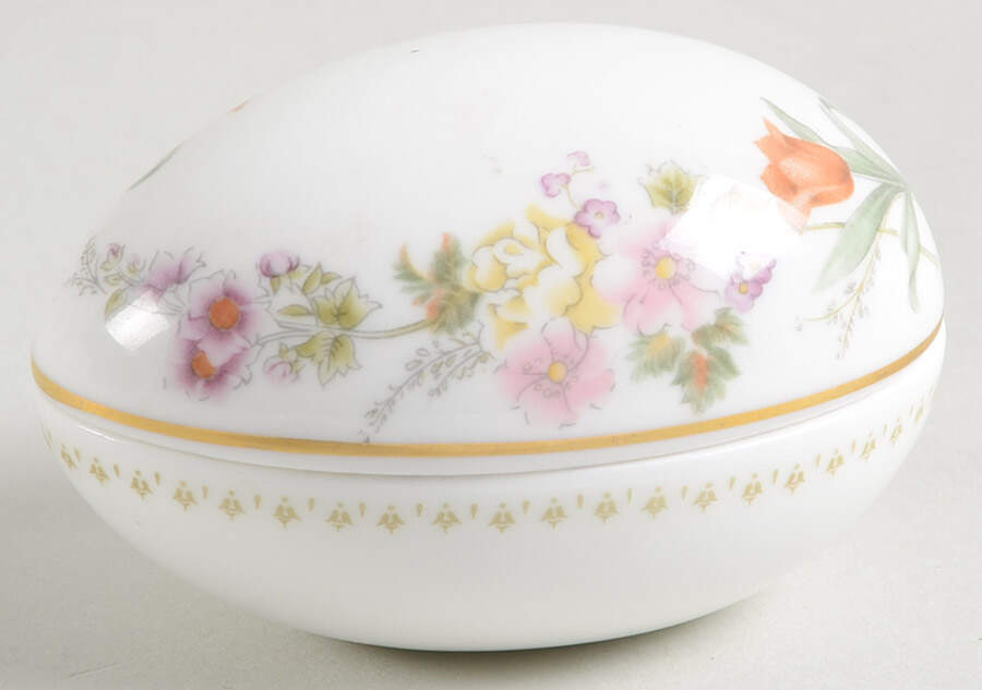 Mirabelle Mini Egg Box & Lid by Wedgwood-1