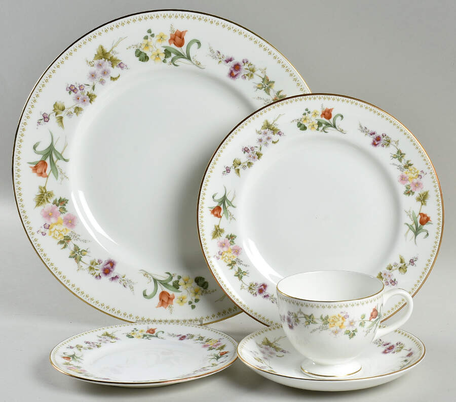 Mirabelle 40 Piece Estate Set by Wedgwood-1