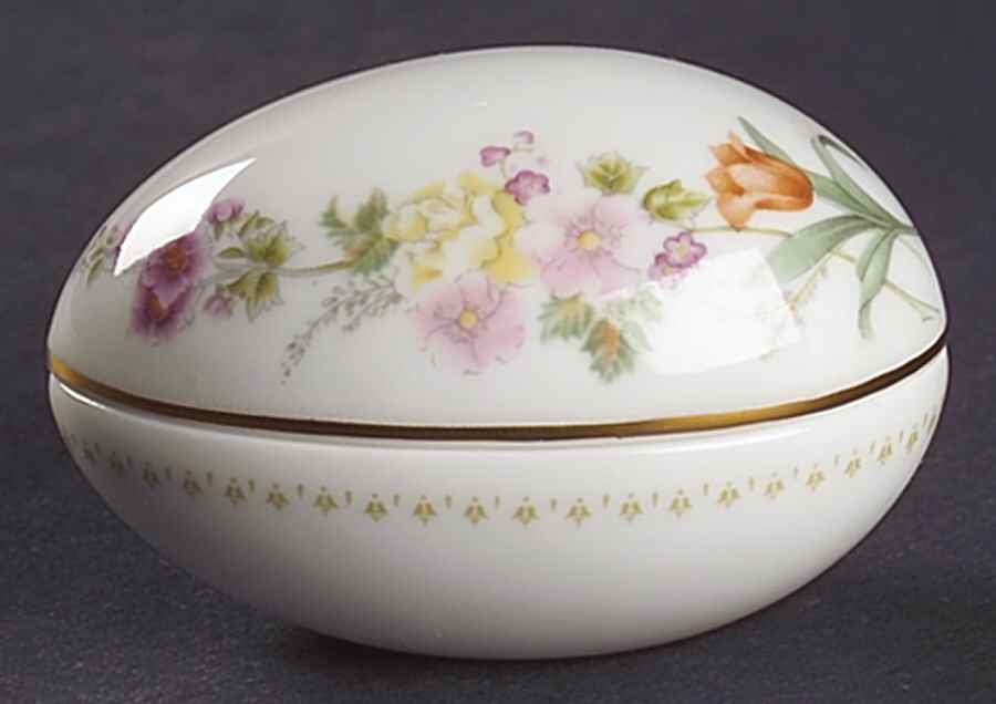Mirabelle Small Egg Box & Lid by Wedgwood-1