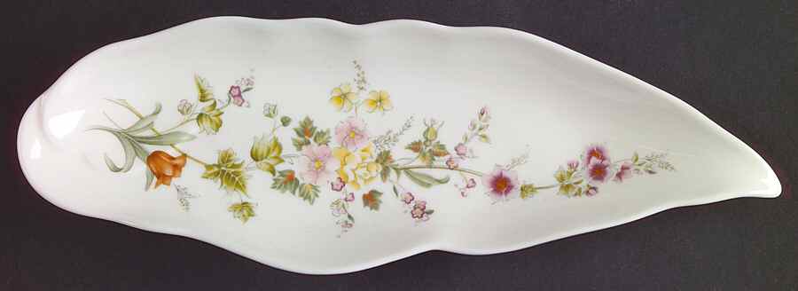 Mirabelle Leaf Tray by Wedgwood-1