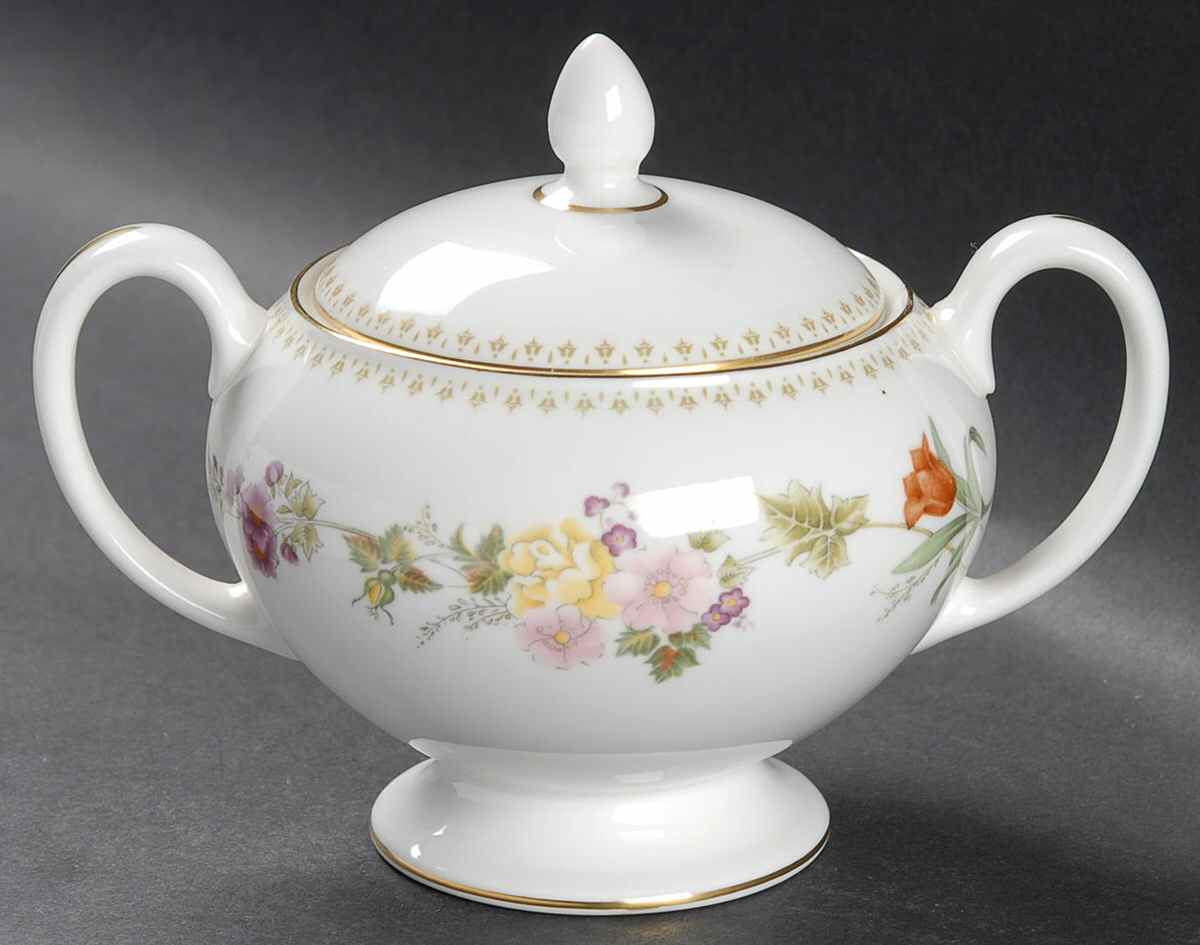 Mirabelle Leigh Shape Sugar Bowl & Lid by Wedgwood-1
