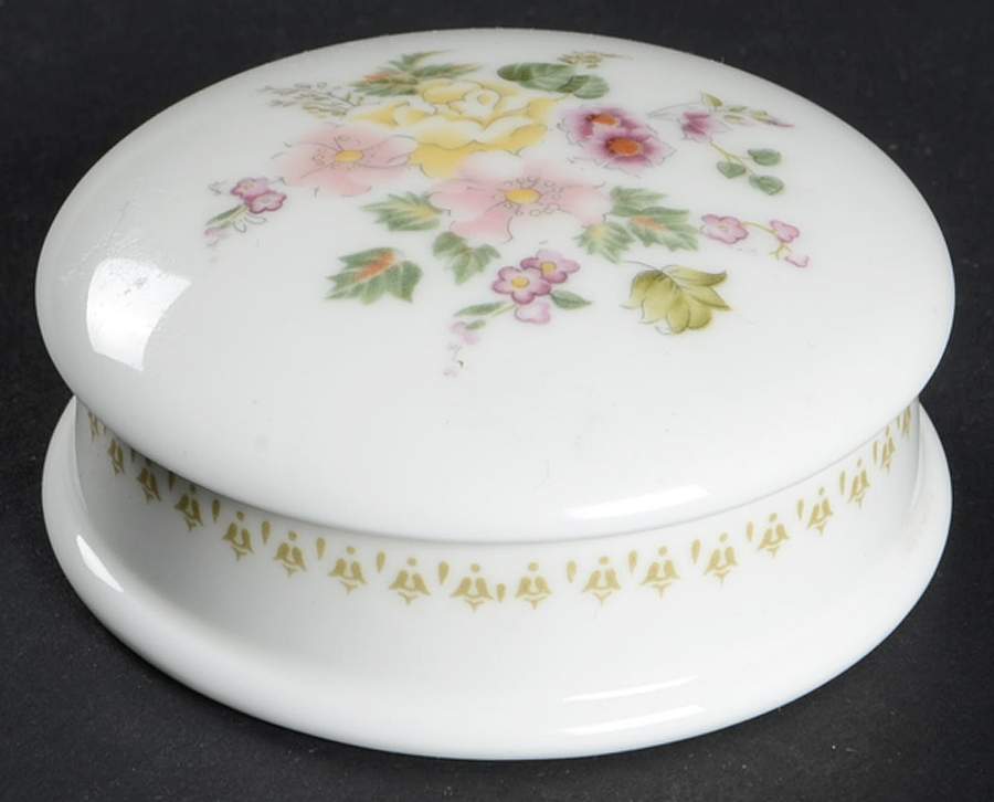 Mirabelle Pill Box by Wedgwood-1