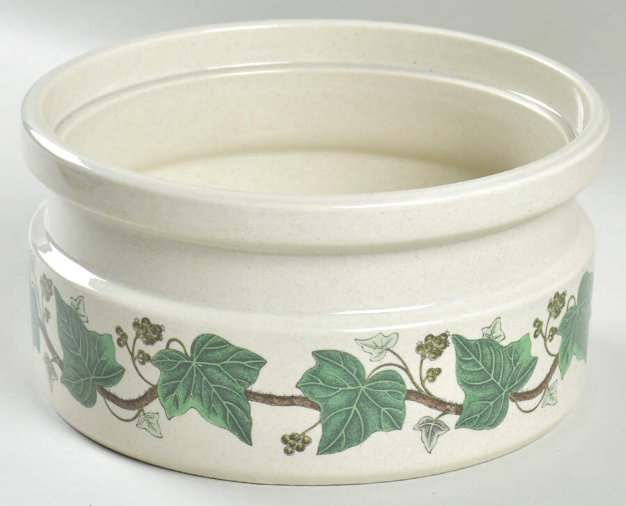 Napoleon Ivy Green (Oven To Table) 2 Qt Round Covered Casserole No Lid by Wedgwood-1