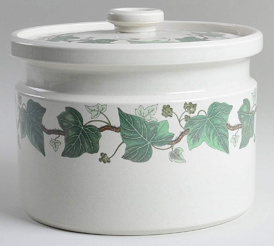 Napoleon Ivy Green (Oven To Table) 3 Quart Round Covered Casserole by Wedgwood-1