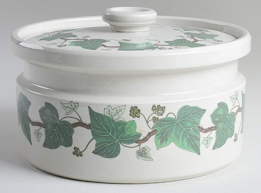 Napoleon Ivy Green (Oven To Table) 2.5 Qt Round Covered Casserole by Wedgwood-1
