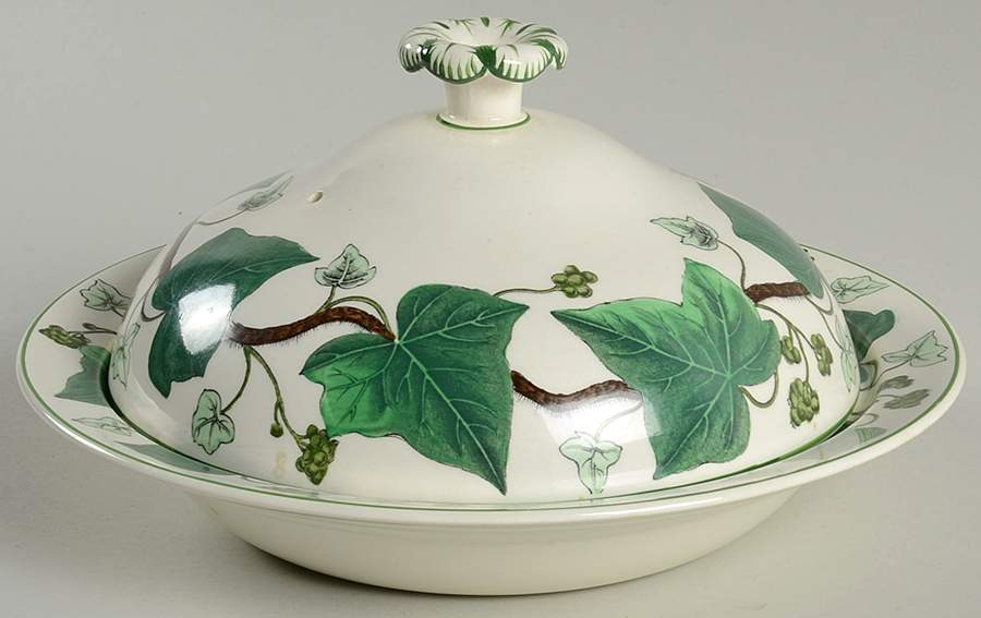 Napoleon Ivy Green (Queen's Ware) Muffin Dish & Lid by Wedgwood-1