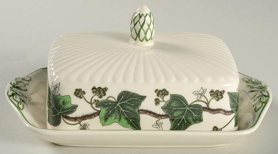Napoleon Ivy Green (Queen's Ware) Square Covered Butter by Wedgwood-1