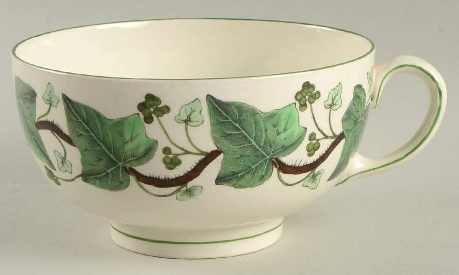 Napoleon Ivy Green (Queen's Ware) Oversized Cup by Wedgwood-1