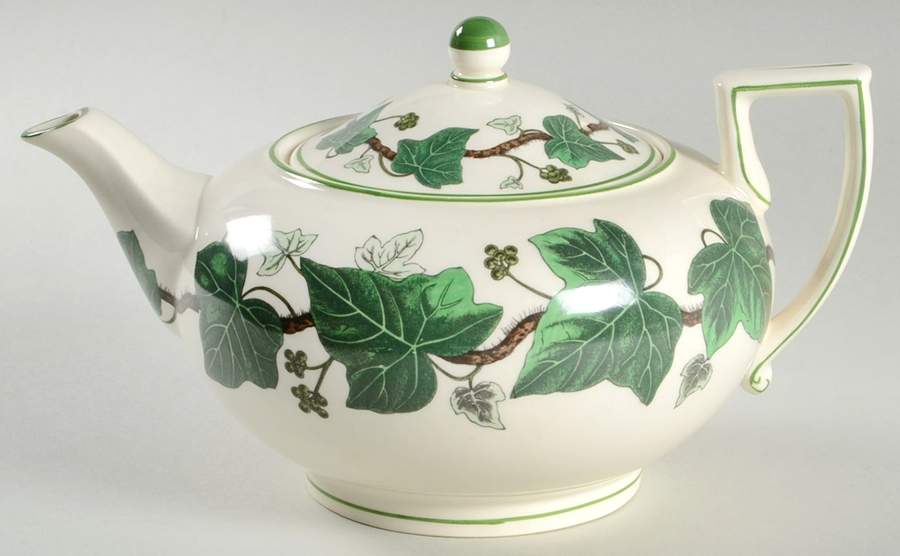 Napoleon Ivy Green (Queen's Ware) Teapot & Lid by Wedgwood-1