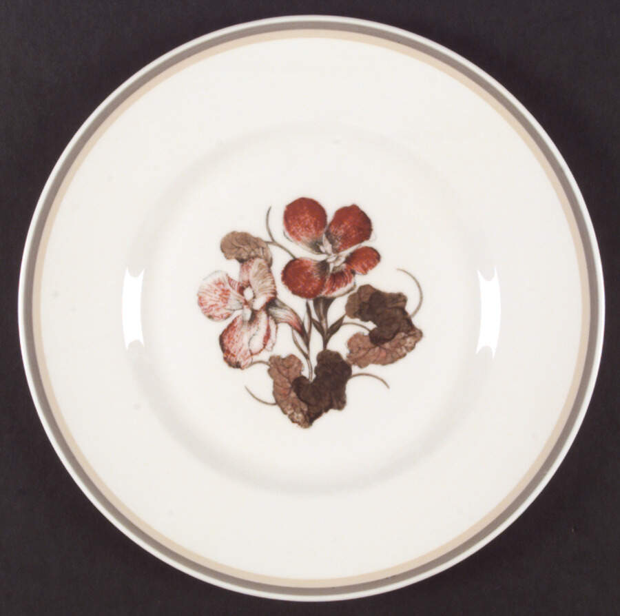 Nasturium (Bone) Dinner Plate by Wedgwood-1