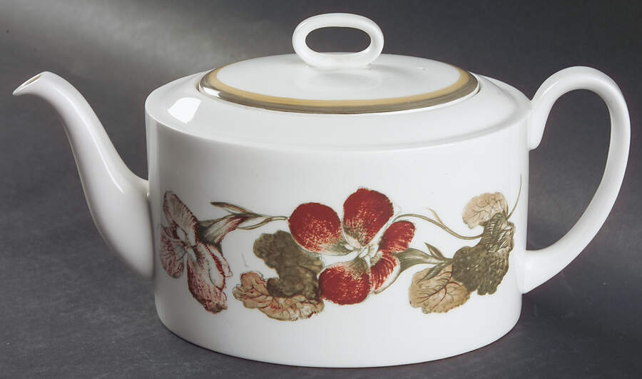Nasturium (Bone) Teapot & Lid by Wedgwood-1