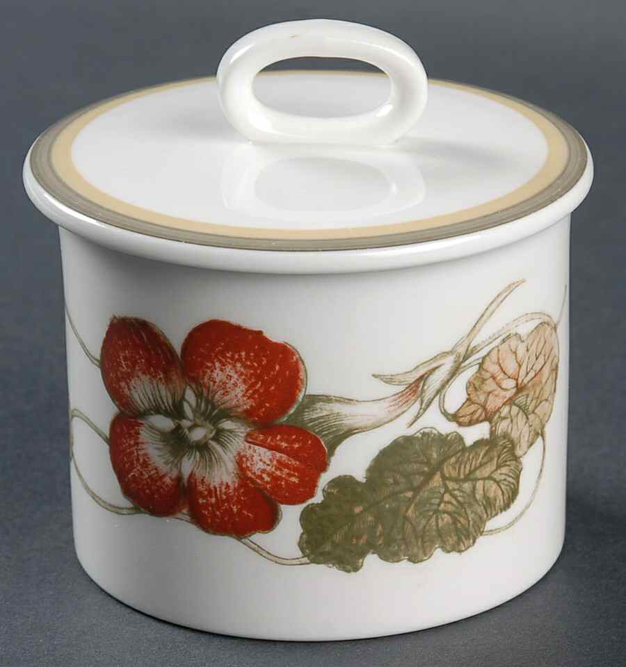 Nasturium (Bone) Sugar Bowl & Lid by Wedgwood-1
