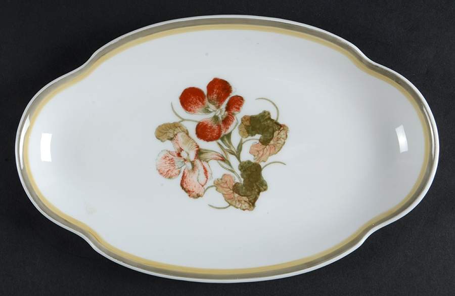 Nasturium (Bone) Large Sandwich Tray by Wedgwood-1