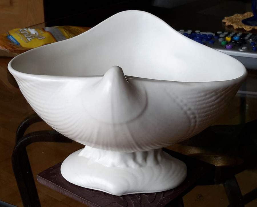 Nautilus (Glossy) Compote by Wedgwood-1