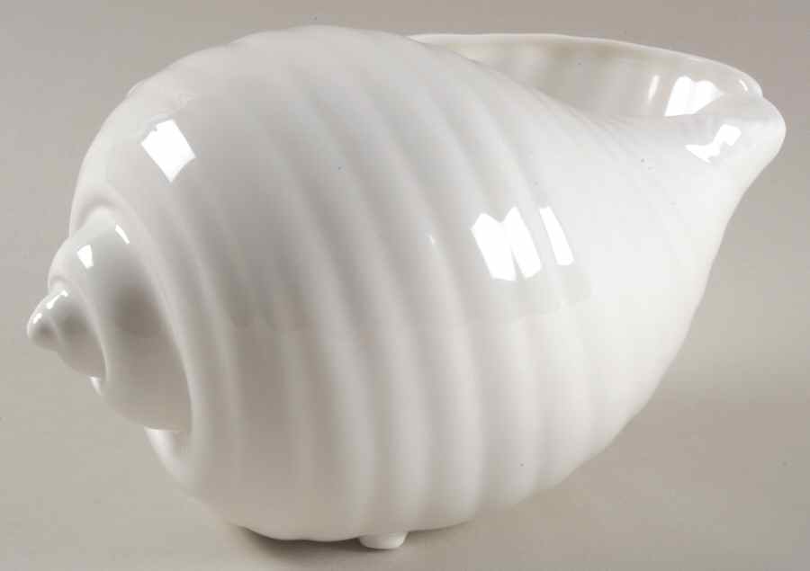 Nautilus (Glossy) Shell Shaped Bowl by Wedgwood-1