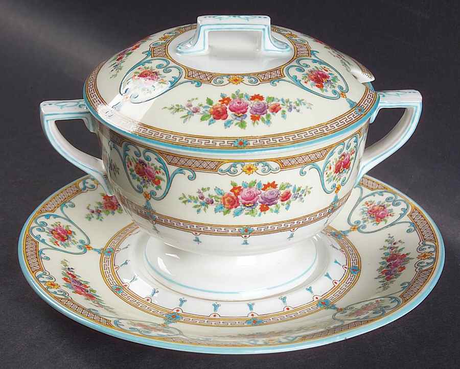 Newlyn Sauce Boat & Lid with Underplate by Wedgwood-1