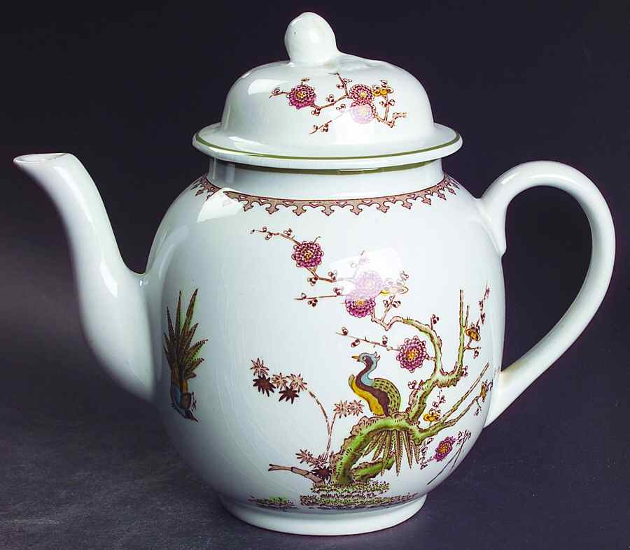 Old Chelsea Teapot & Lid by Wedgwood-1