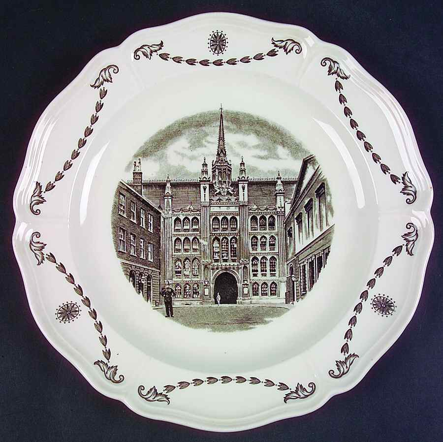 Old London Views (Queens) Dinner Plate by Wedgwood-1