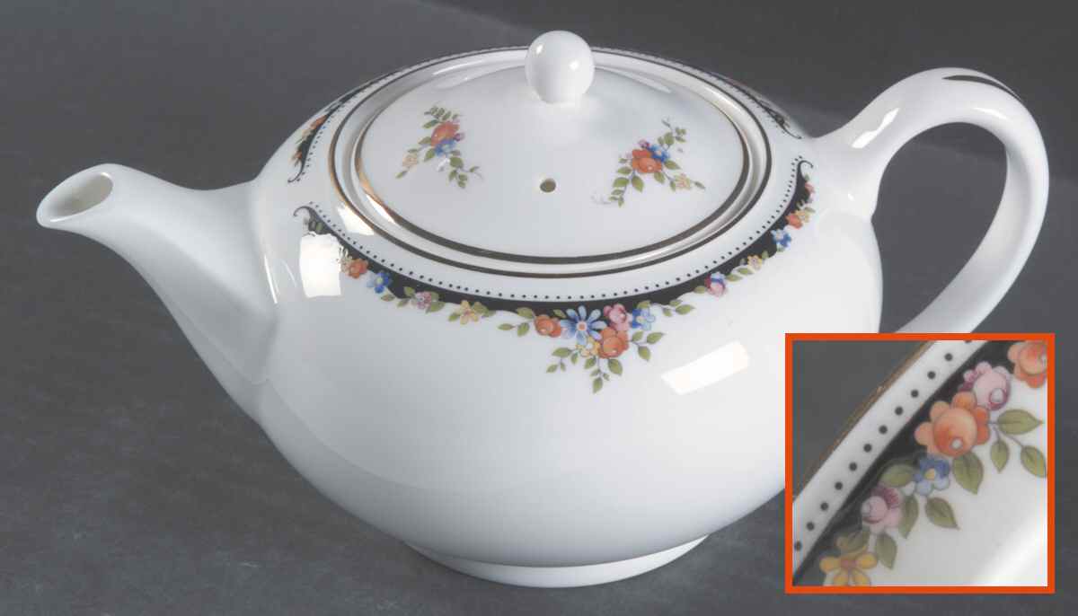 Osborne Mini Teapot & Lid by Wedgwood-1