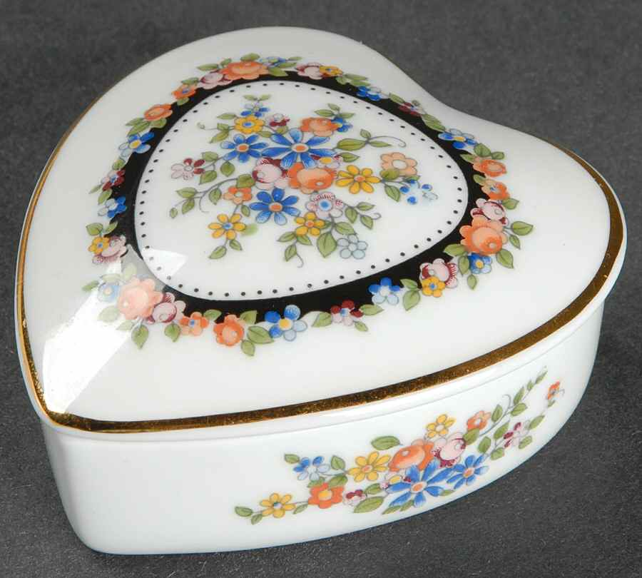 Osborne Heart Shape Box & Lid by Wedgwood-1