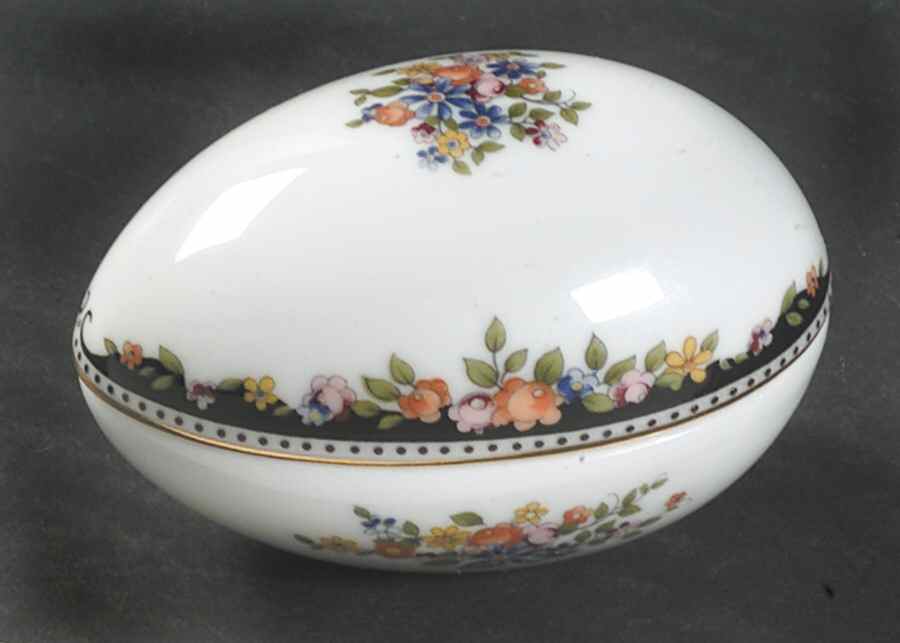 Osborne Small Egg Box & Lid by Wedgwood-1