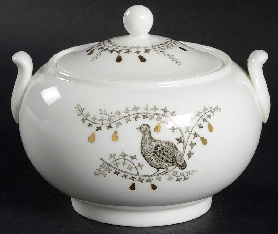 Partridge In A Pear Tree 146 Shape Sugar Bowl & Lid by Wedgwood-1