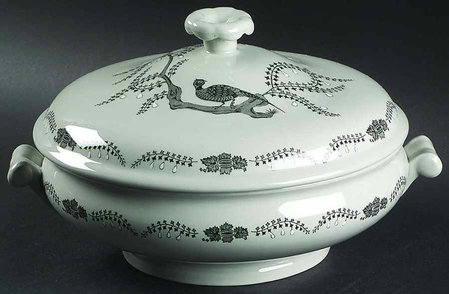 Partridge In A Pear Tree Round Covered Vegetable by Wedgwood-1