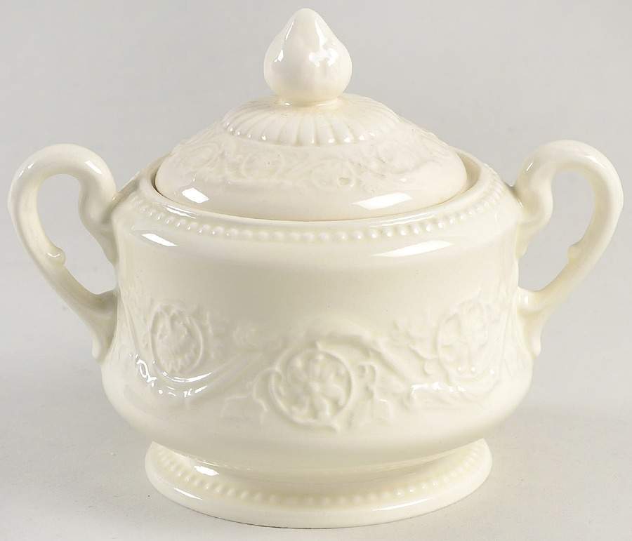 Patrician (Old, 1927-1986) Sugar Bowl & Lid by Wedgwood-1