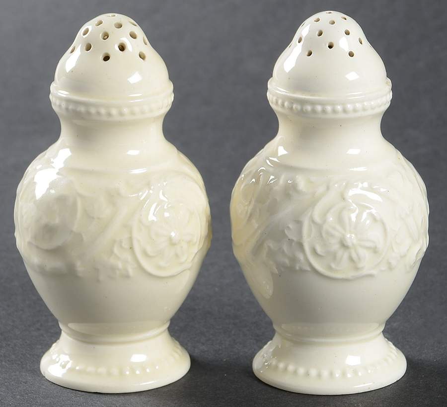 Patrician (Old, 1927-1986) Salt & Pepper Set by Wedgwood-1