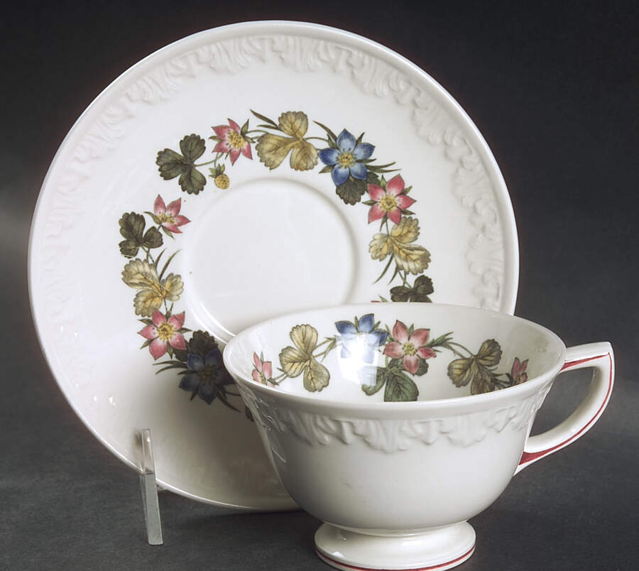 Pembroke Footed Cup & Saucer Set by Wedgwood-1