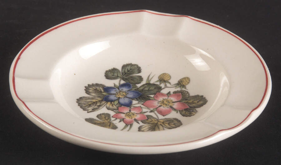 Pembroke Small Ashtray by Wedgwood-1
