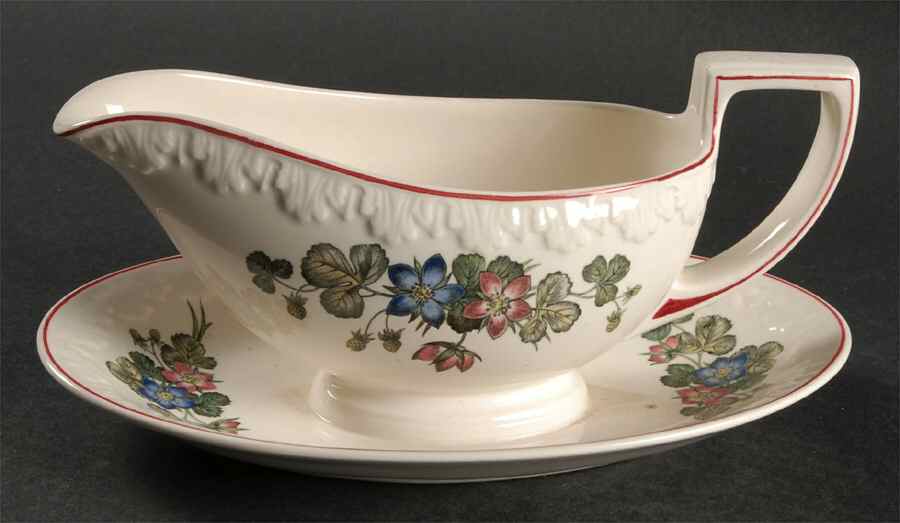 Pembroke Gravy Boat with Attached Underplate by Wedgwood-1