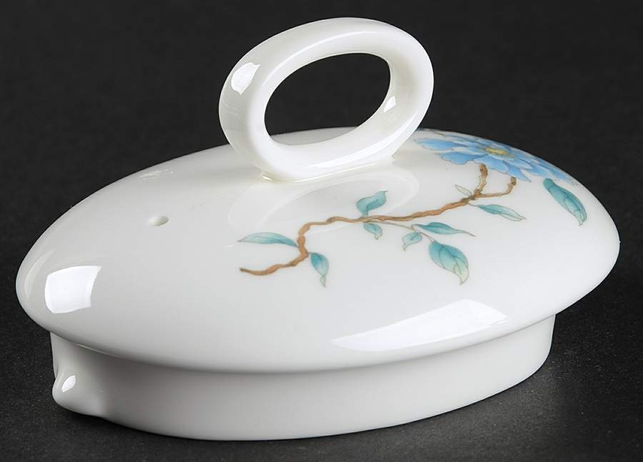 Peony (Bone) Lid for Coffee Pot by Wedgwood-1
