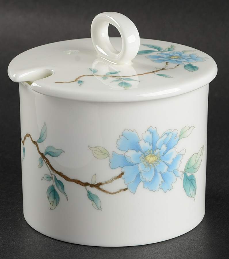 Peony (Bone) Sugar Bowl & Lid by Wedgwood-1