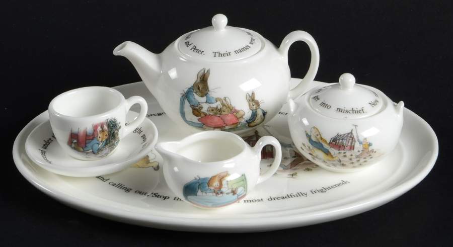 Peter Rabbit 8-Piece Miniature Tea Set by Wedgwood-1