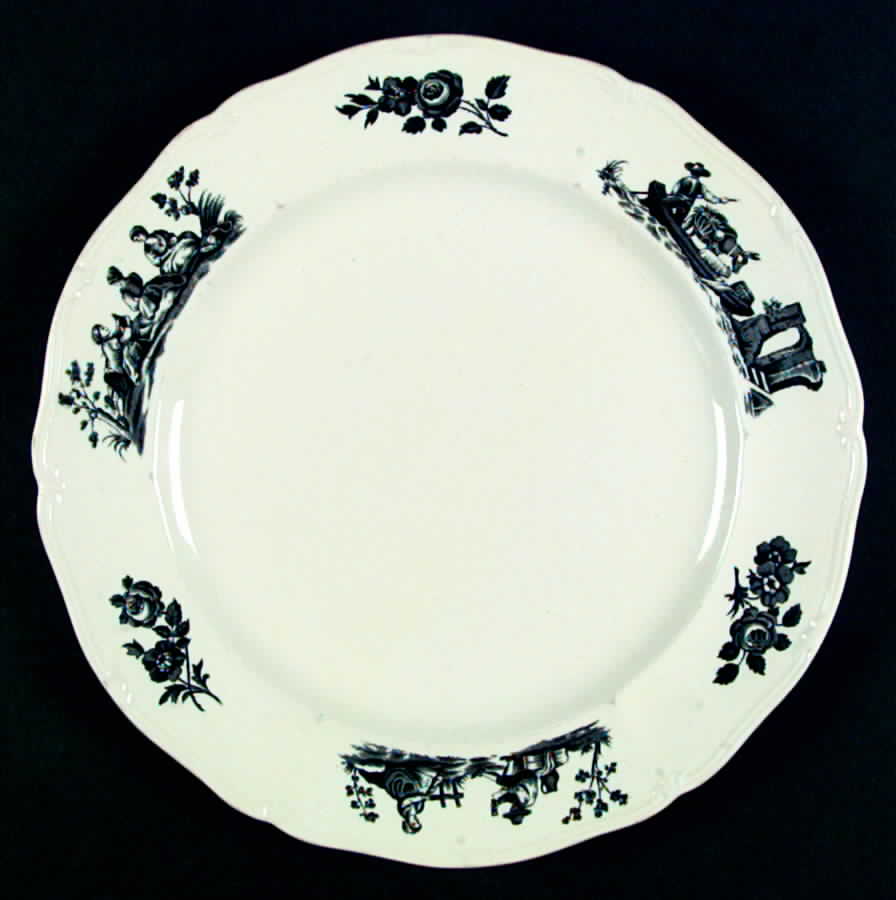 Personages Black (Scallop, No Trim) Dinner Plate by Wedgwood-1