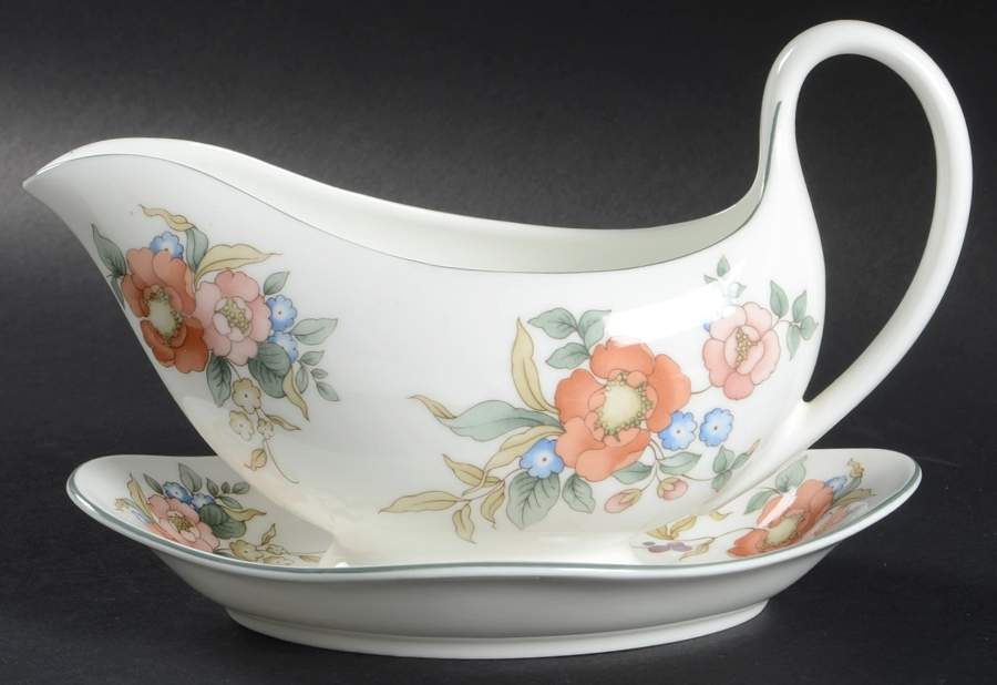 Philippa Gravy Boat & Underplate by Wedgwood-1