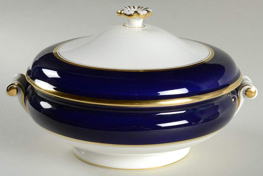 Piccadilly Round Covered Vegetable by Wedgwood-1
