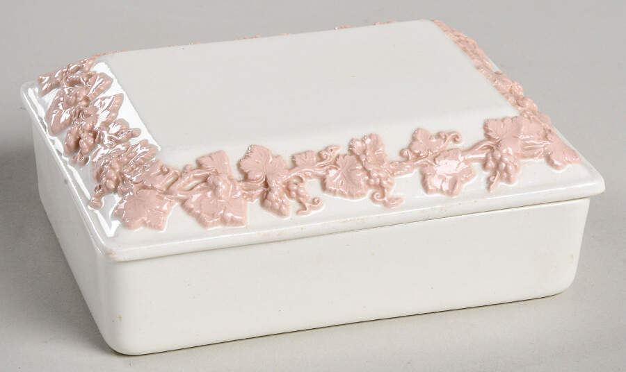 Pink On Cream Color (Plain edge) Cigarette Box & Lid by Wedgwood-1