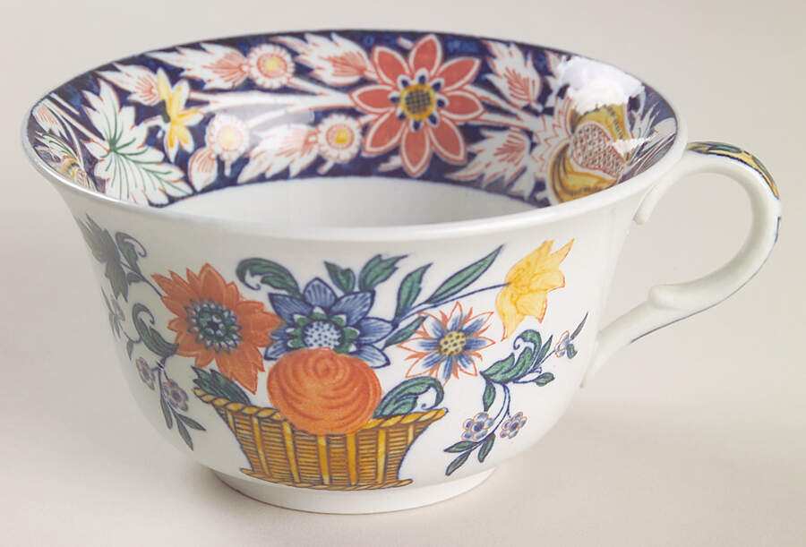 Poterat Oversized Cup by Wedgwood-1
