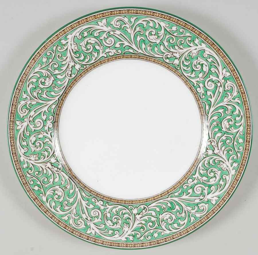 Praze Green (No Floral Center) Luncheon Plate by Wedgwood-1